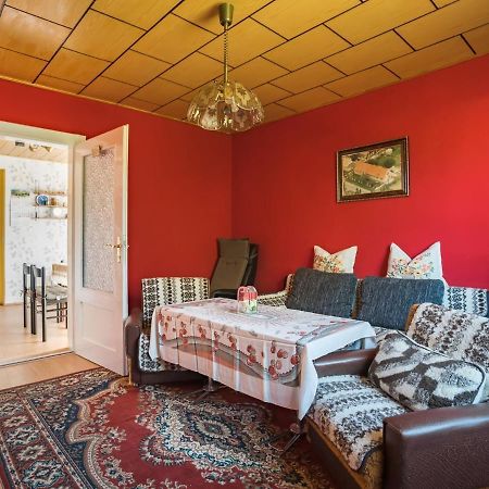 Alluring Holiday Home In Meisdorf With Garden Екстериор снимка