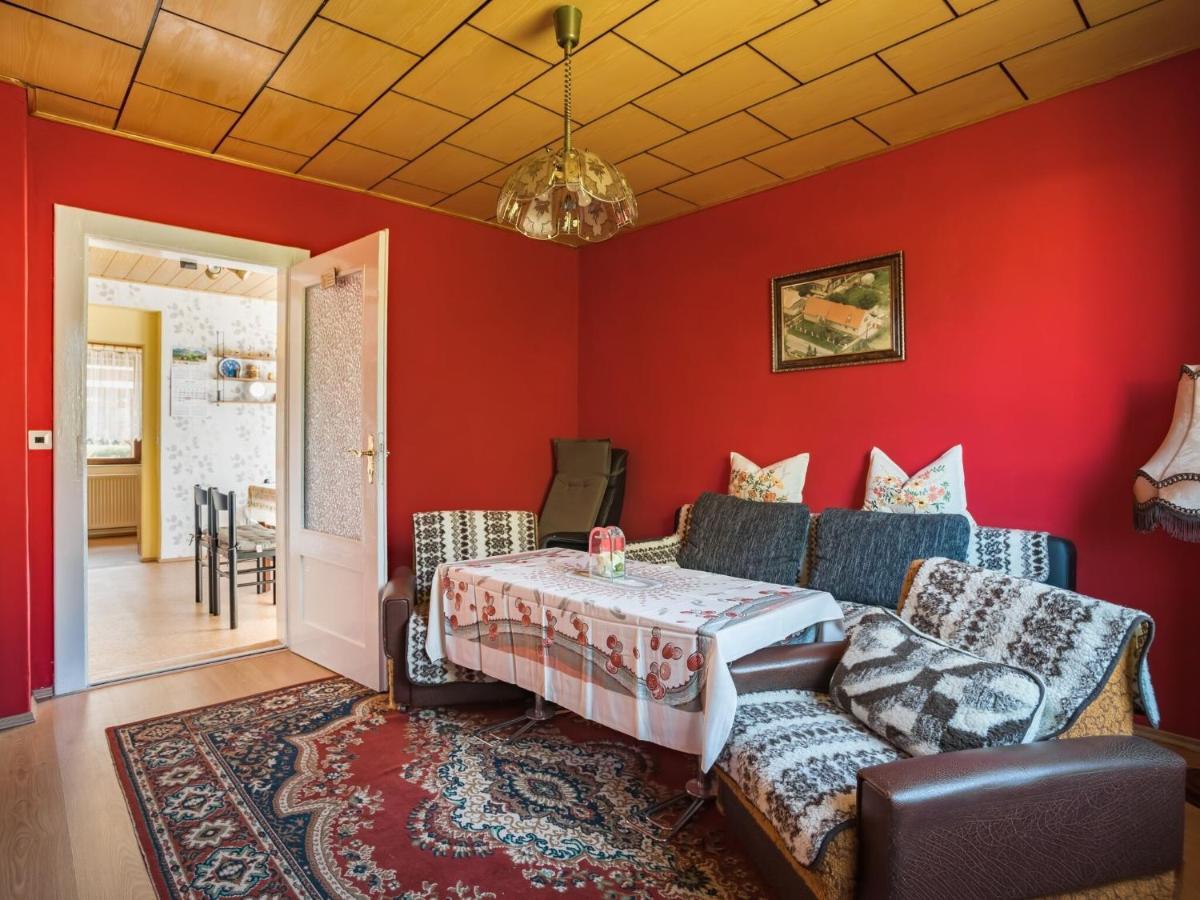 Alluring Holiday Home In Meisdorf With Garden Екстериор снимка