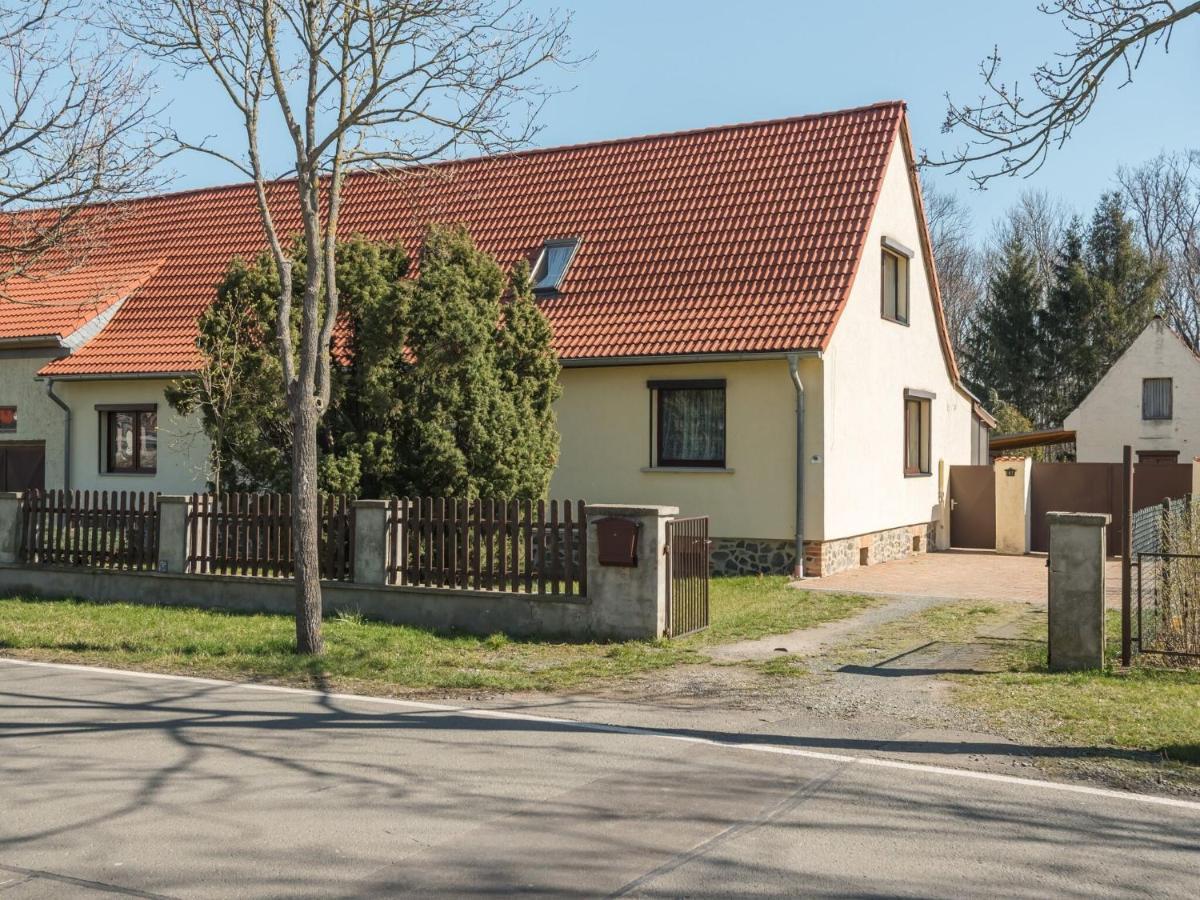 Alluring Holiday Home In Meisdorf With Garden Екстериор снимка