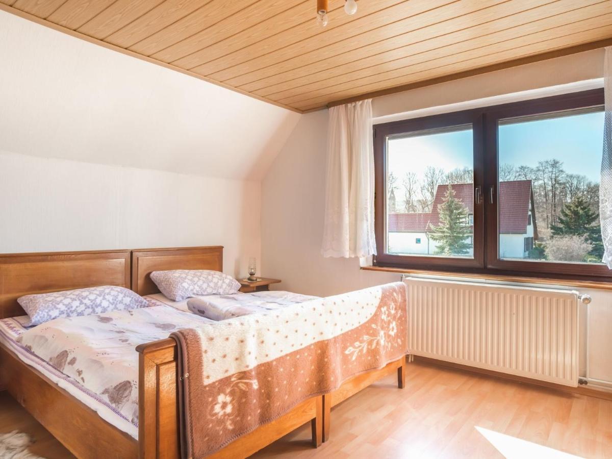 Alluring Holiday Home In Meisdorf With Garden Екстериор снимка