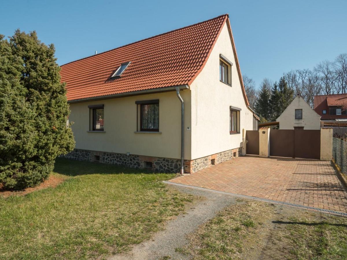 Alluring Holiday Home In Meisdorf With Garden Екстериор снимка